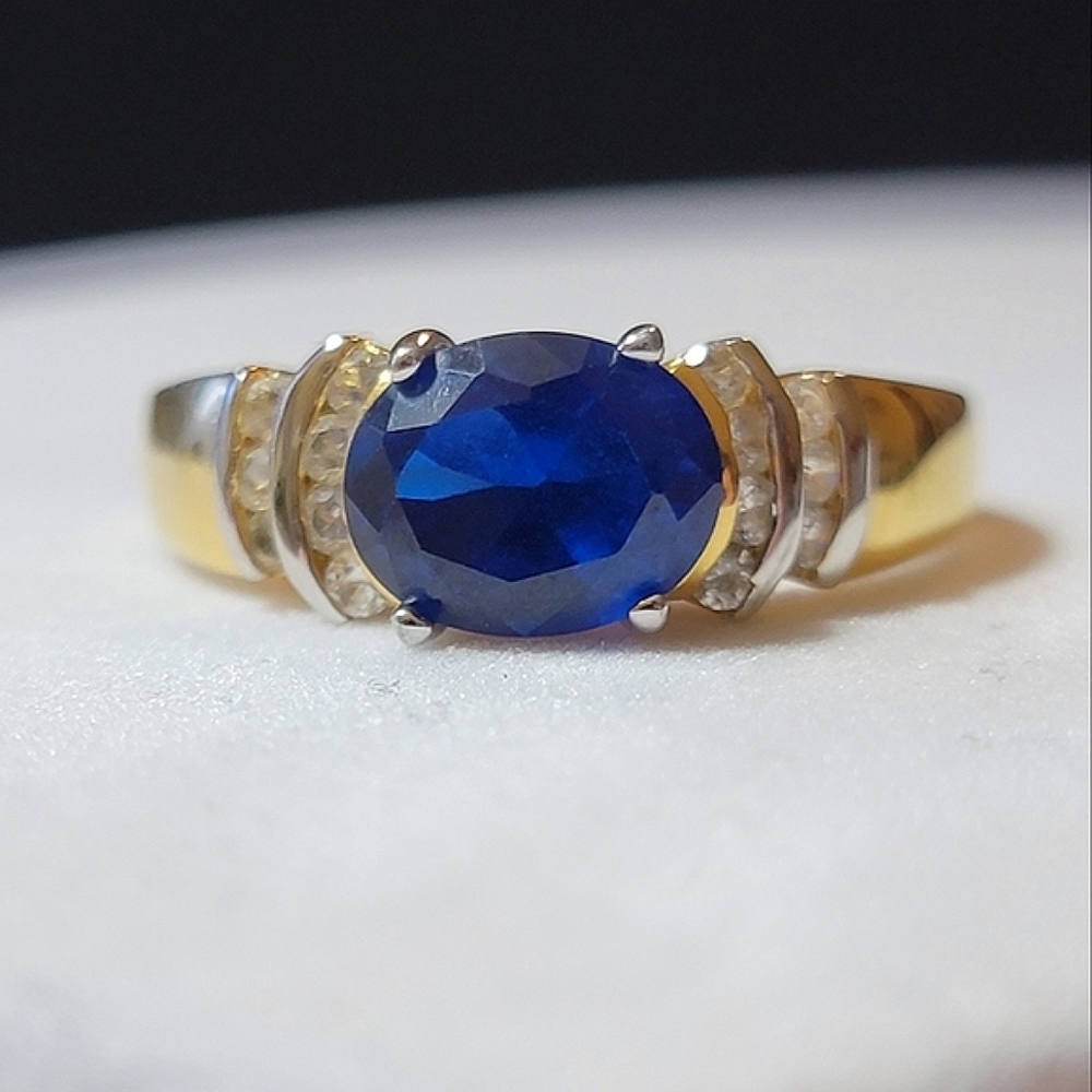 Oval Cut Blue Sapphire and Diamond Simulated Stone Ring Size 12.5 Gold Tone - Picture 1 of 10